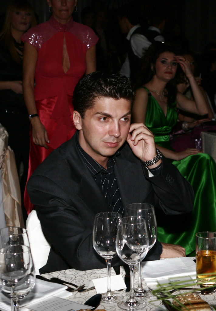 In 2004, Gina a fost cu Bogdan Ivanof 