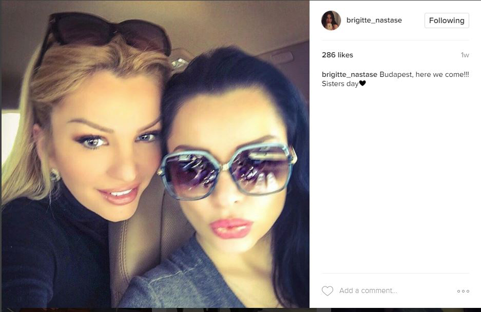 In timp ce se afla la Viena, Brigitte a postat pe Instagram o poza cu sora ei, la care a scris ca este in drum spre Budapesta