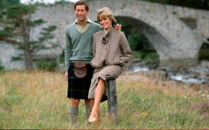 Lady Di si Printul Charles traiau separat din 1989 