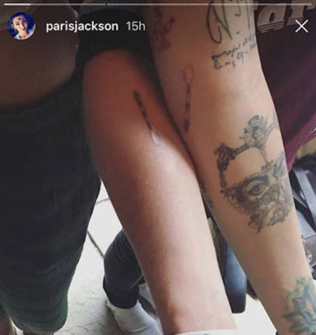 Macaulay Culkin si Paris Jackson tatuaje 2017