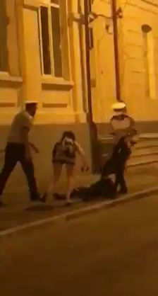 Doi politisti au agresat un barbat 2017 bucuresti
