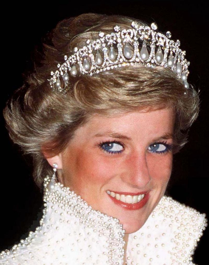 Printesa Diana a fost nevoita sa renunte la machiajul ei albastru
