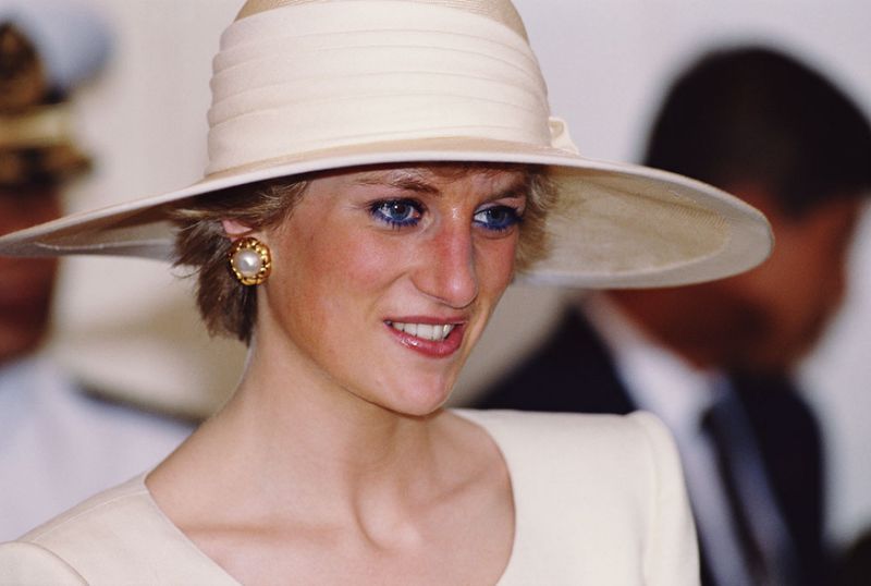 Printesa Diana a fost nevoita sa renunte la machiajul ei albastru