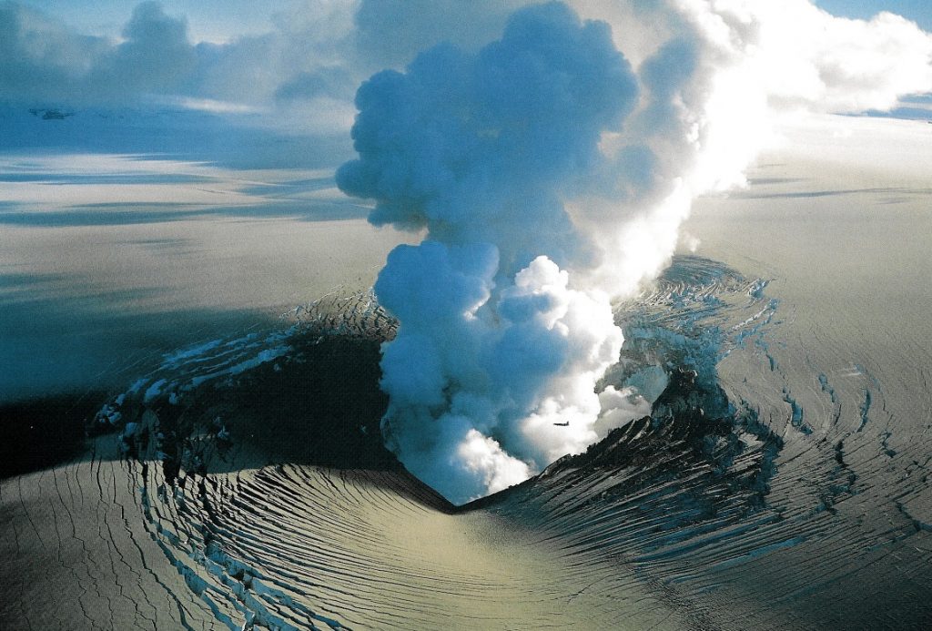 Cel mai mare vulcan din Islanda e la un pas sa erupa