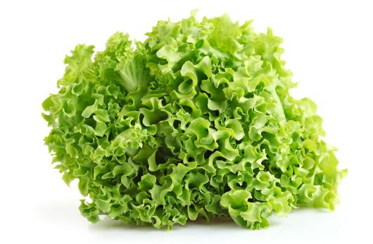Salata verde, obligatorie pentru batrani. De ce varstnicii trebuie sa o consume