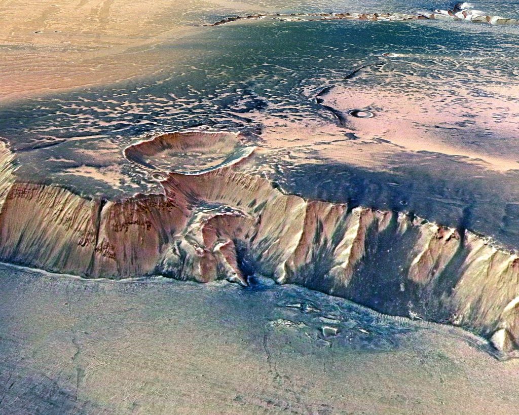 Au fost descoperite noi zone de apa potabila pe Marte