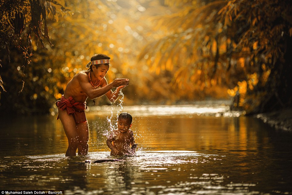 Tribul Mentawai e neatins de lumea moderna
