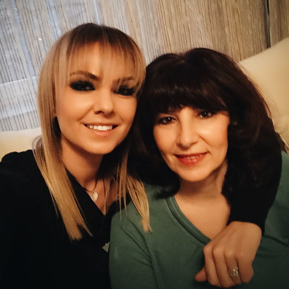 Roxana Ionescu, 8 Martie alaturi de mama ei!