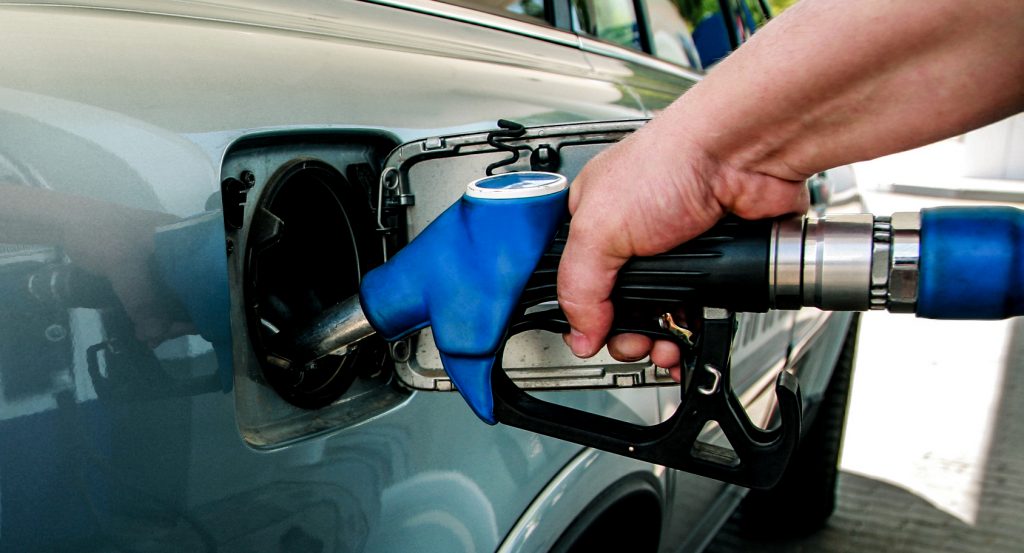 Veste proasta pentru toti soferii: se scumpesc carburantii! Benzina si motorina vor creste semnificativ 