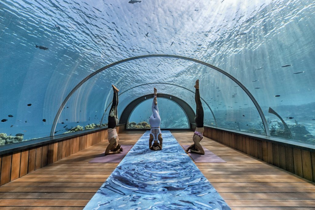 prima sala de yoga subacvatica din lume