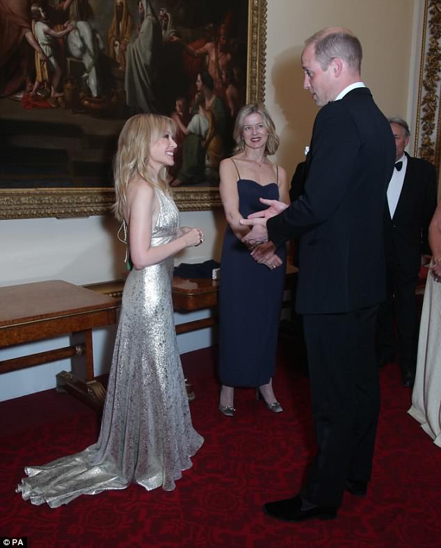 Kylie Minogue si Printul William, discutie intima! Cei doi s-au intalnit la Palatul Buckingham