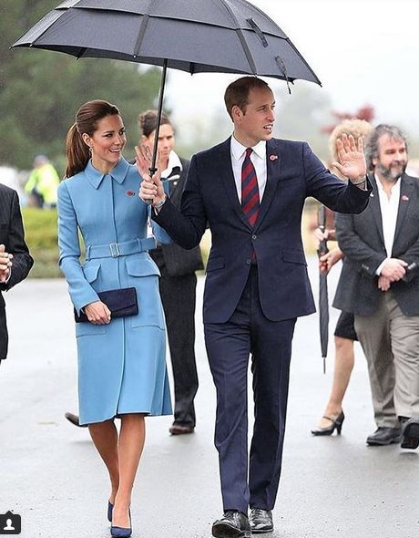 Motivul uluitor pentru care Kate Middleton nu isi tine de mana sotul in public!