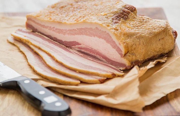 Adevarul despre slanina. Ce se intampla cu ficatul tau dupa ce o mananci. Nutritionistii sunt impotriva ei VIDEO