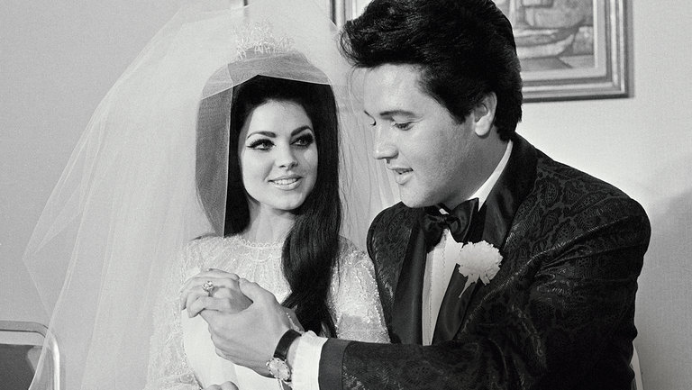 Priscilla Presley a tinut un mare secret fata de Elvis Presley, sotul ei Nu m-a vazut niciodata fara machiaj