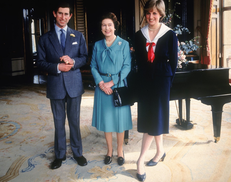 Printesa Diana apare mai scunda ca Printul Charles in fotografii