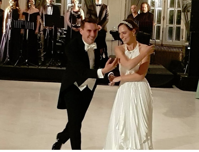 Dansul mirilor de la nunta fostului principe Nicolae cu Alina a fost publicat. Imaginile sunt superbe FOTO