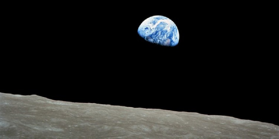 Cea mai celebra poza cu Pamantul! A fost facuta din greseala de pe Luna de trei astronauti