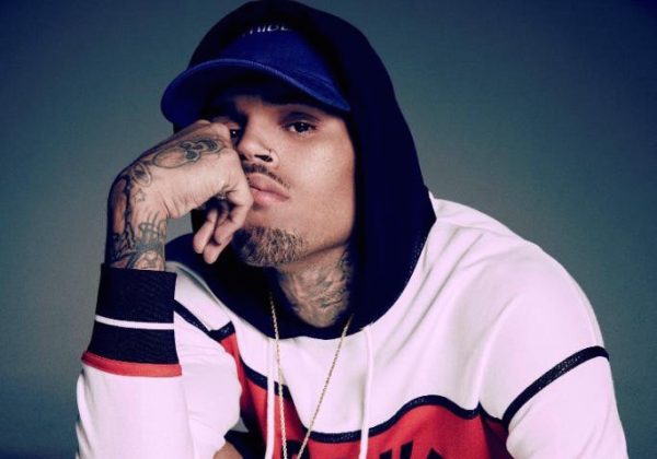 Chris Brown a fost arestat in Paris