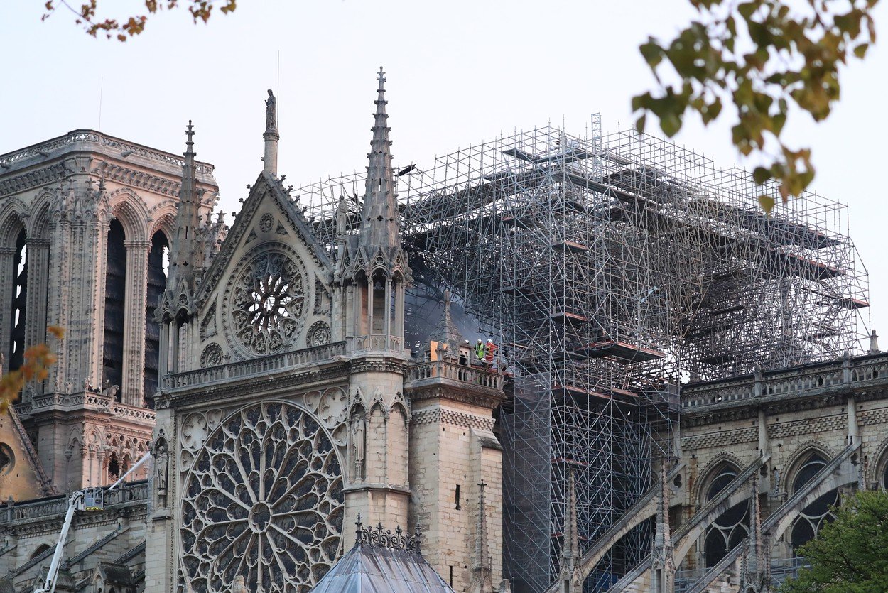Reviewer As Entanglement Reconstruire Notre-Dame. Catedrala nu va fi ca originalul, niciodata! De ce