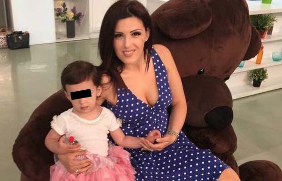 Diana Bisinicu a ajuns cu fetita la spital