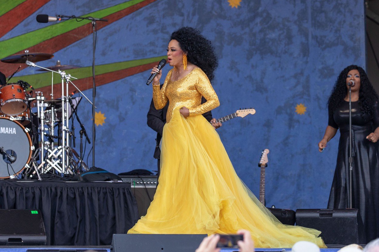 Diana Ross a facut senzatie la Jazzfest in New Orleans