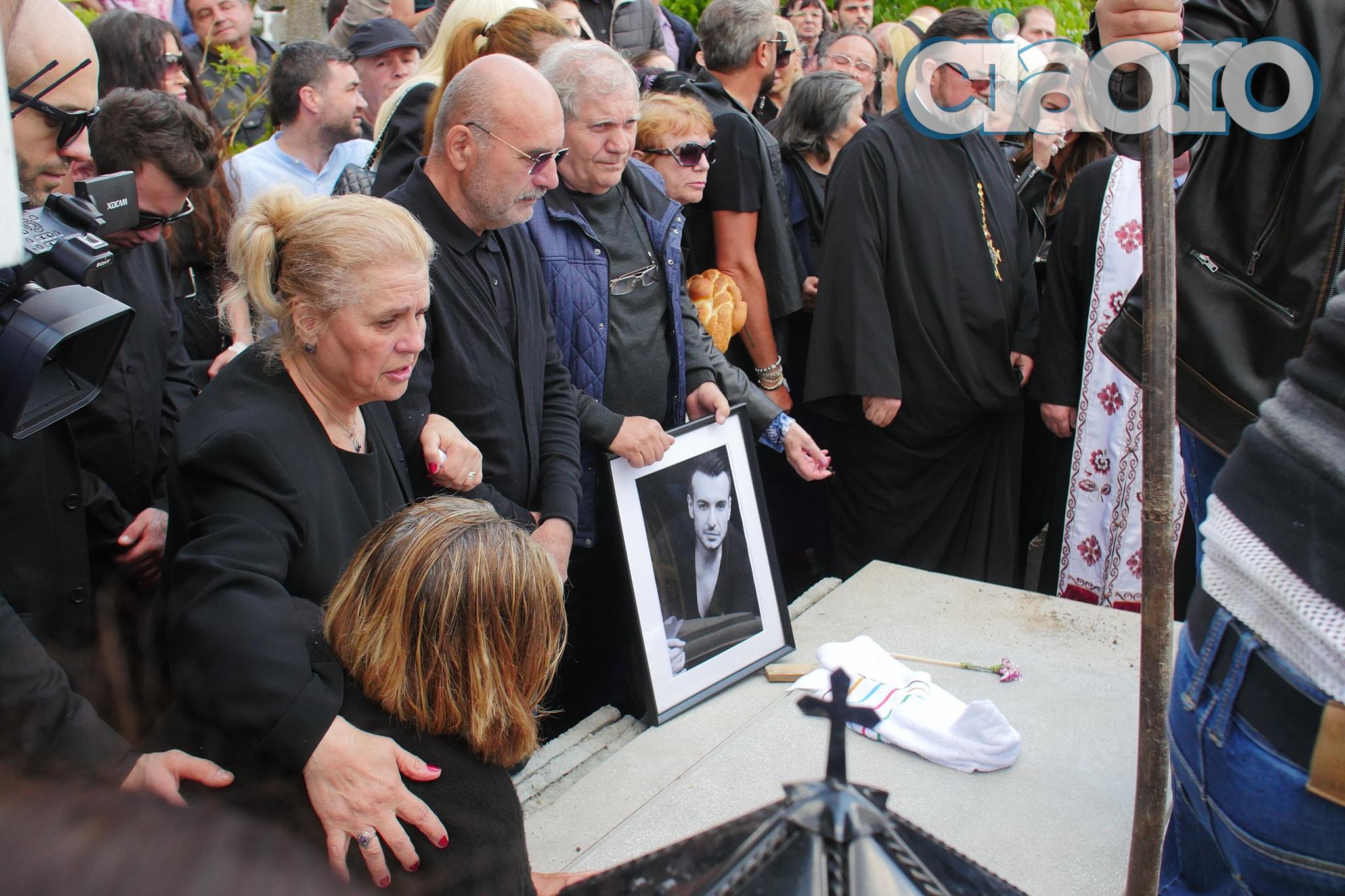 Razvan Ciobanu este inmormantat acum