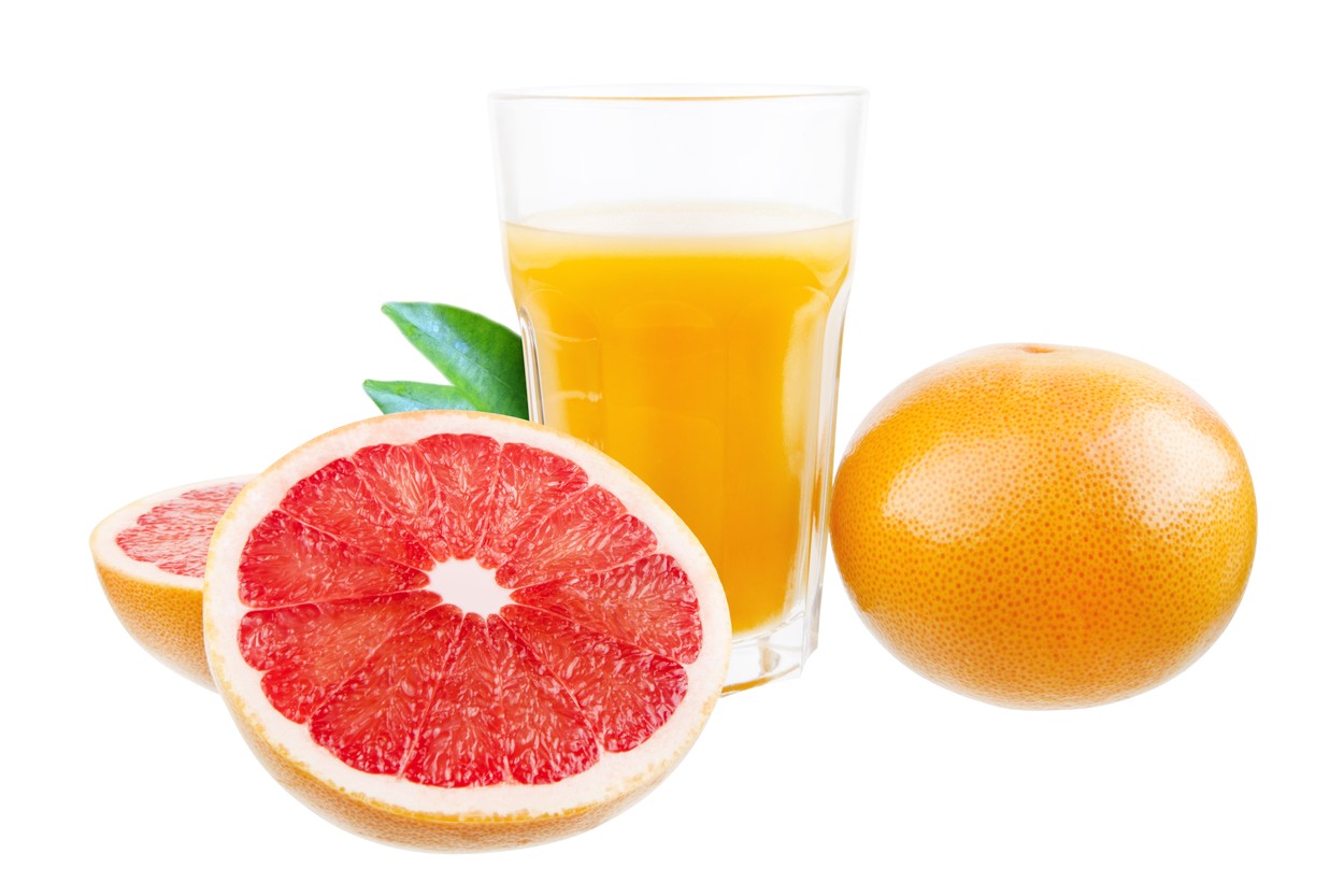 Scapă rapid de kilogramele în plus cu ajutorul sucului de grapefruit