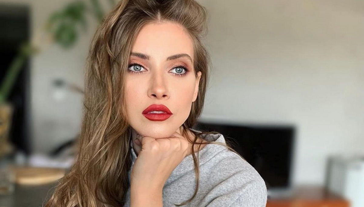 Cine a fost primul bărbat din viața Iuliei Albu. Concurenta de la America Express a spus-o fără ocolișuri