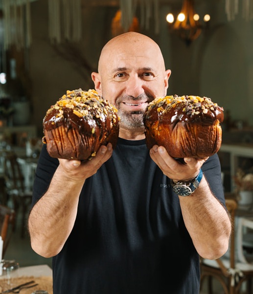 Rețeta de cozonac a lui Cătălin Scărlătescu. Renumitul chef a dezvăluit secretul său