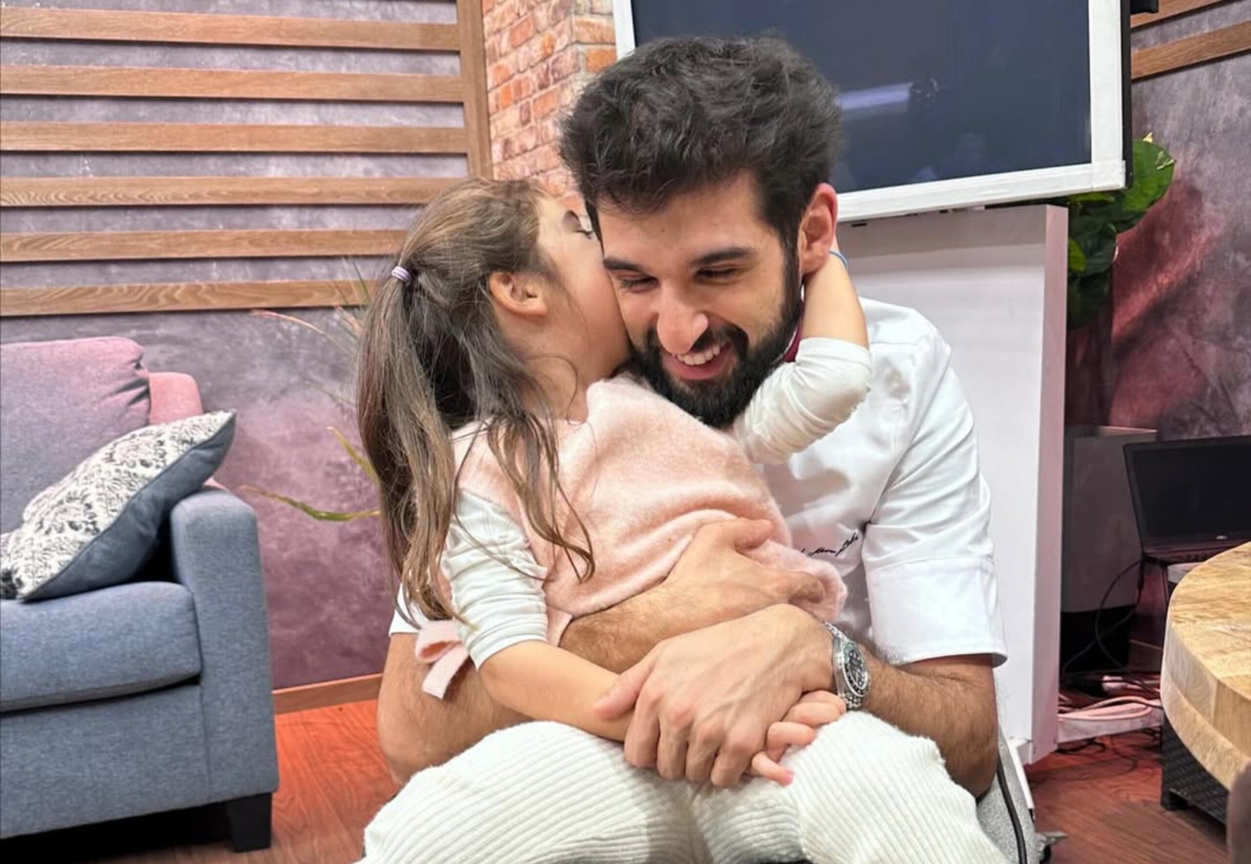 Poza pentru articolul Chef Richard Abou Zaki, topit după fetița lui de 4 ani: „Legătura noastră va fi cea mai frumoasă din lume”