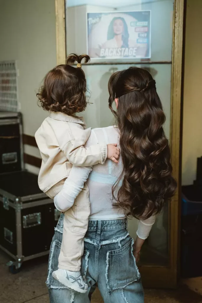 Poza pentru articolul Theo Rose, surprinsă de gestul fiului ei Sasha: declarațiile artistei despre viața de familie