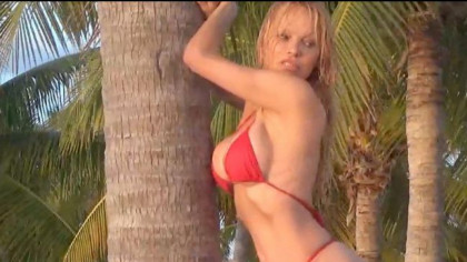 Timpul nu a iertat-o: cum arată Pamela Anderson la 56 de ani! Fanii abia o mai recunosc