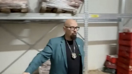 Ce a găsit Piedone într-un abator din Popești-Leordeni. Șeful ANPC a avut un șoc: Nu-mi vine să cred